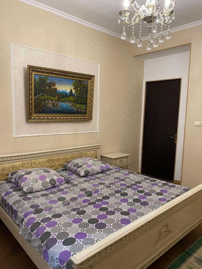 Guest House Kipiani Tbilisi Buitenkant foto
