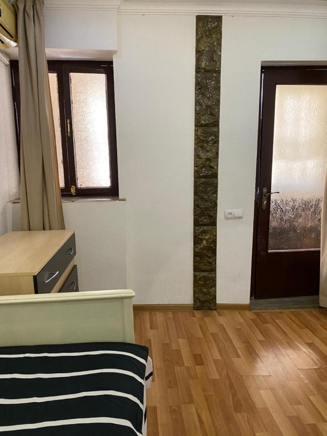 Guest House Kipiani Tbilisi Buitenkant foto
