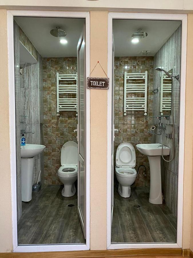Guest House Kipiani Tbilisi Buitenkant foto