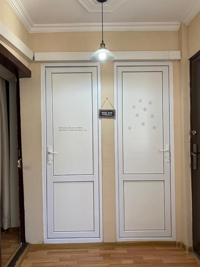 Guest House Kipiani Tbilisi Buitenkant foto