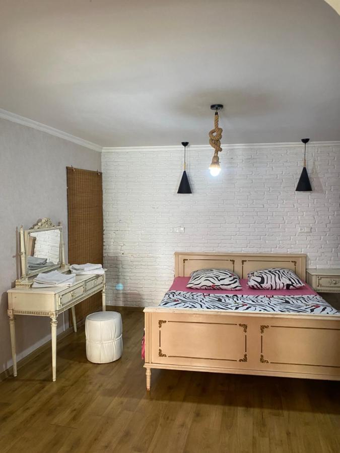 Guest House Kipiani Tbilisi Buitenkant foto