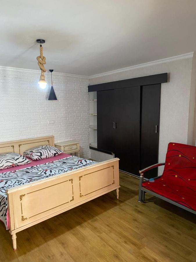 Guest House Kipiani Tbilisi Buitenkant foto